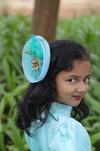Load image into Gallery viewer, Sofia Fascinator mehendi green