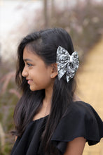 Load image into Gallery viewer, Floral French Bows multi