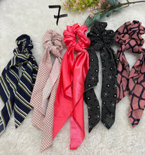 Load image into Gallery viewer, scarf scrunchie set 1