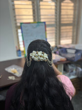 Load image into Gallery viewer, Cream Devasena