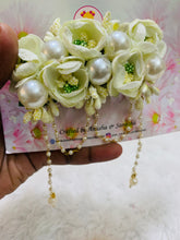 Load image into Gallery viewer, Cream Padmini