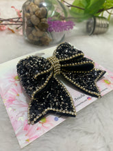 Load image into Gallery viewer, Black & Silver Victorian