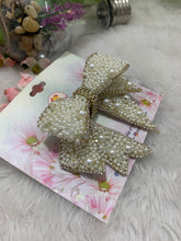 Load image into Gallery viewer, Pearl Bejeweled