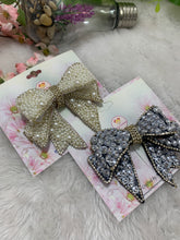 Load image into Gallery viewer, Pearl Bejeweled