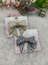 Load image into Gallery viewer, Pearl Bejeweled