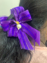 Load image into Gallery viewer, Ribbon Clutches