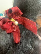 Load image into Gallery viewer, Ribbon Clutches