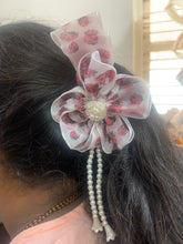 Load image into Gallery viewer, Floral & Pearl Closed Banana Clutches