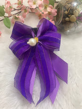 Load image into Gallery viewer, Ribbon Clutches
