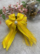 Load image into Gallery viewer, Ribbon Clutches