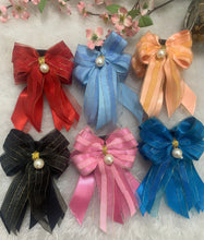 Load image into Gallery viewer, Ribbon Clutches