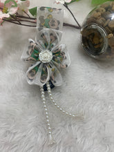 Load image into Gallery viewer, Floral & Pearl Closed Banana Clutches