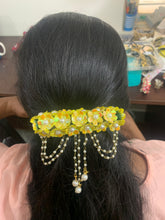 Load image into Gallery viewer, Yellow Floral Shivagami