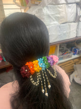 Load image into Gallery viewer, Matt Multi  Floral Shivagami