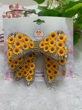 Load image into Gallery viewer, Yellow Daisy