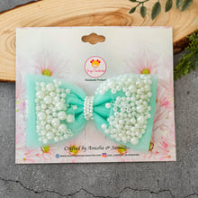 Load image into Gallery viewer, Dainty pearl
