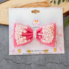 Load image into Gallery viewer, Dainty pearl