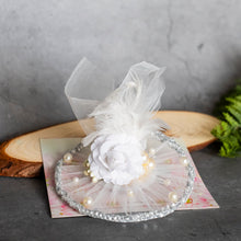 Load image into Gallery viewer, White Aurora Fascinator