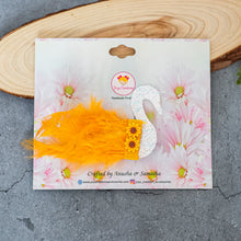 Load image into Gallery viewer, Chic Feather Clip