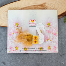 Load image into Gallery viewer, Chic Feather Clip