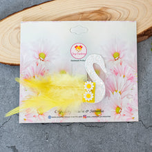 Load image into Gallery viewer, Chic Feather Clip