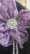 Load and play video in Gallery viewer, Floral & Pearl Closed Banana Clutches