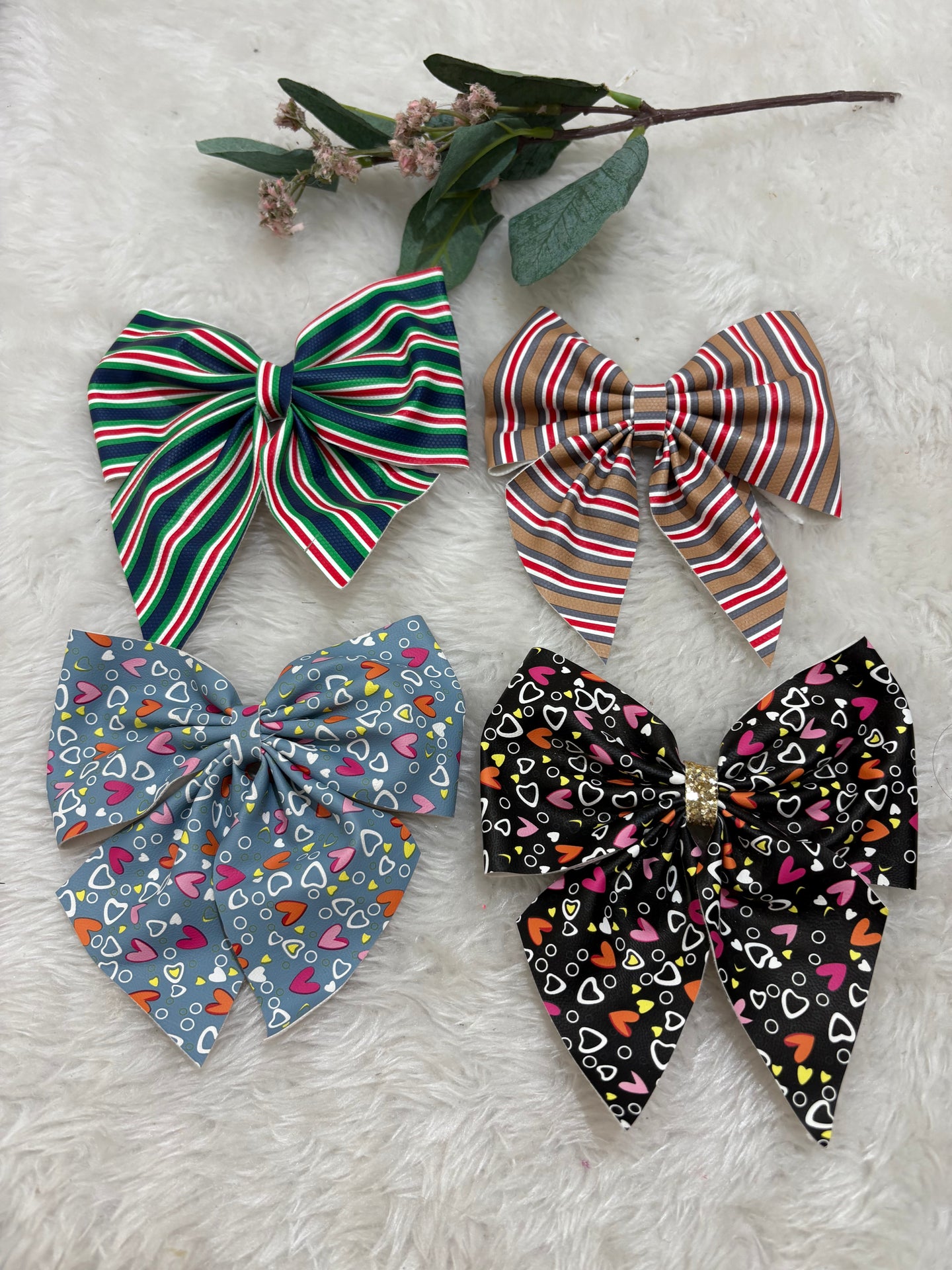 French  bows(heart&striped)