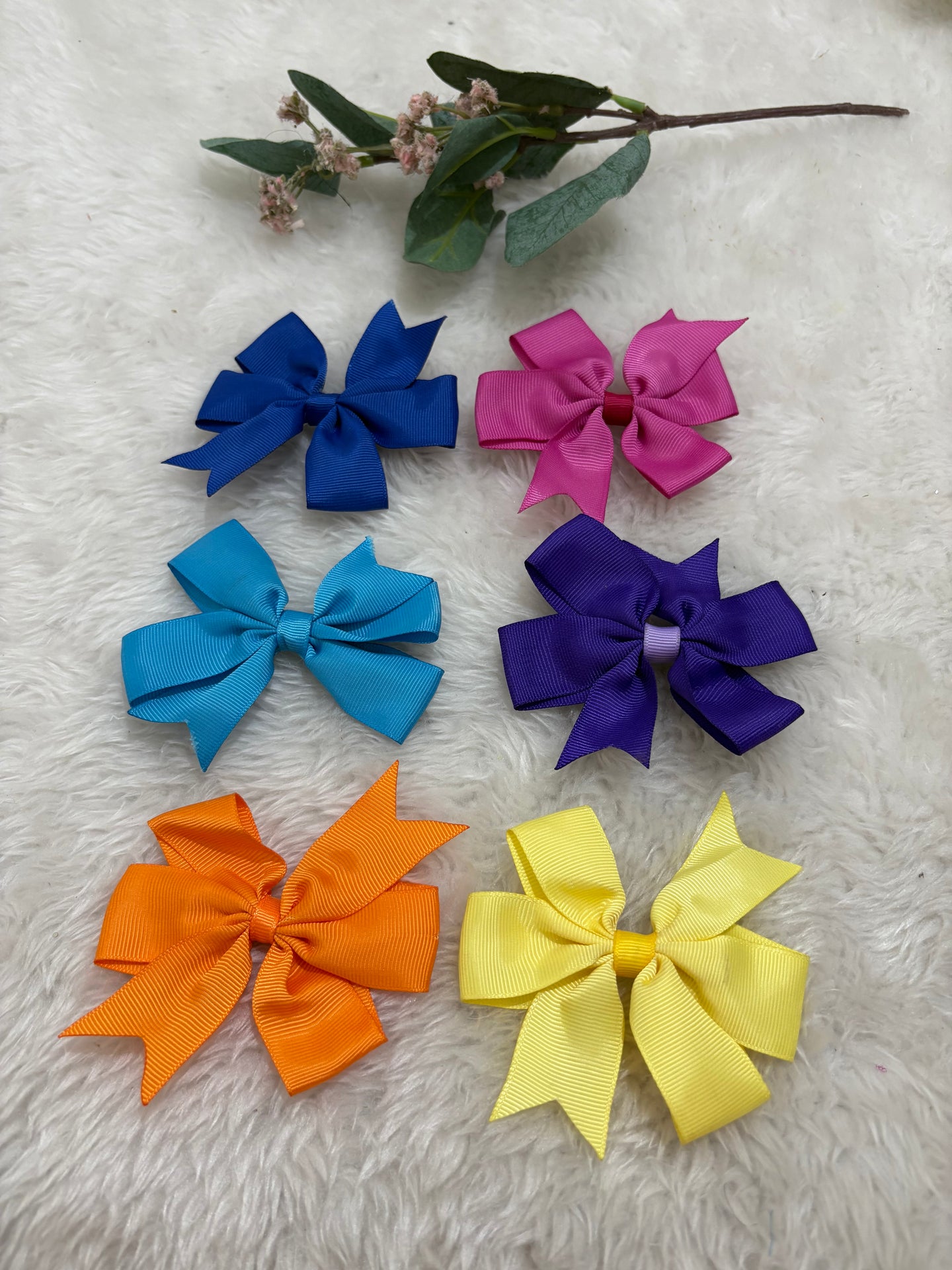 Pinwheel bows solid