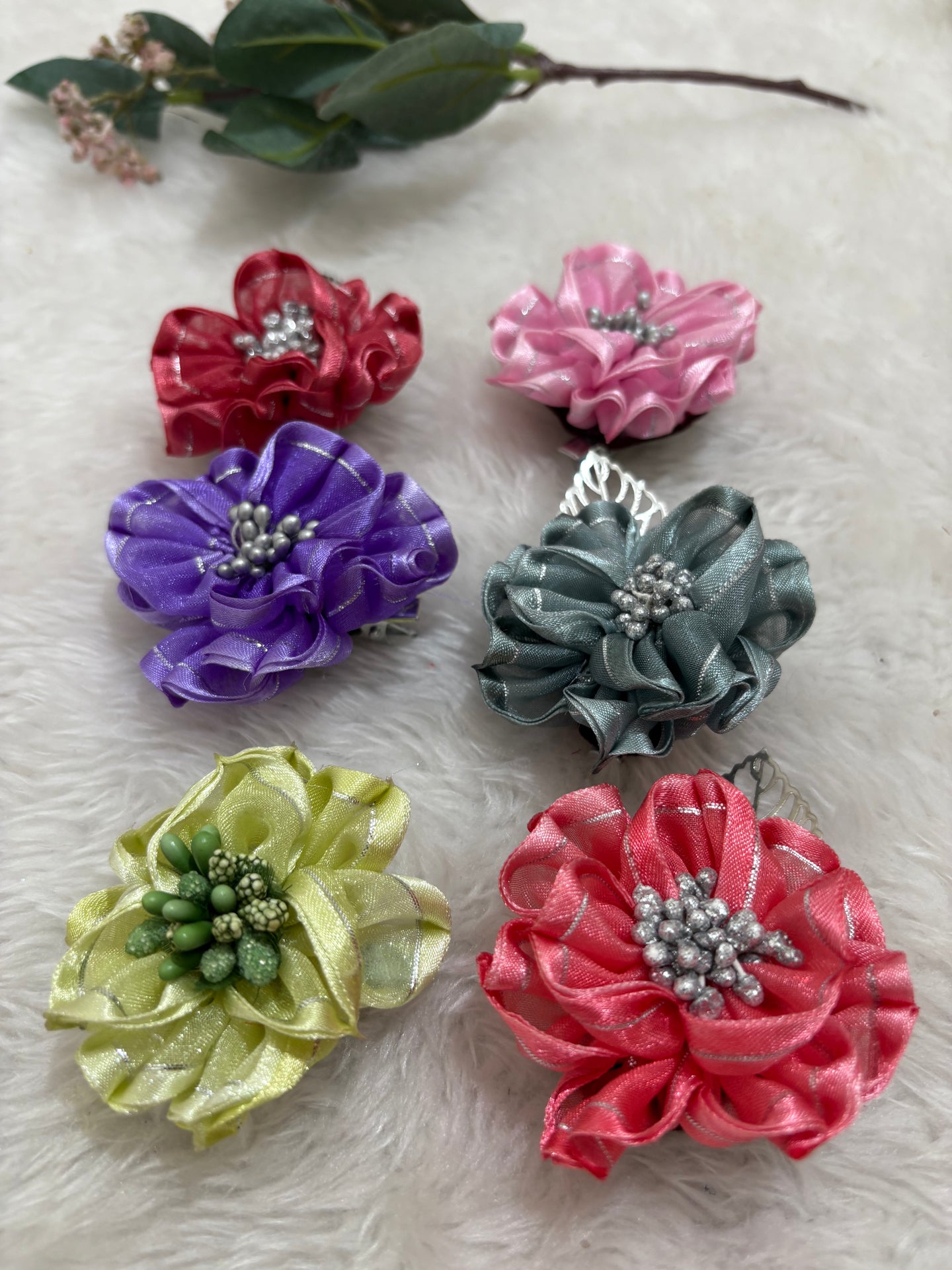 SATIN ORGANZA FLOWER