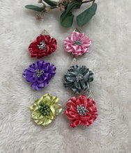 Load image into Gallery viewer, SATIN ORGANZA FLOWER

