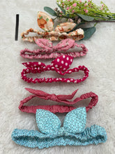 Load image into Gallery viewer, BUNNY TURBAN KNOT
