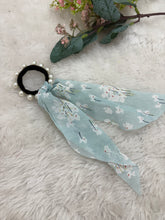 Load image into Gallery viewer, PEARL SCRUNCHIES
