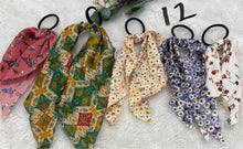 Load image into Gallery viewer, scarf scrunchie set 1
