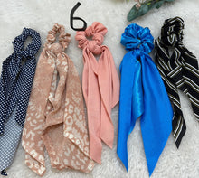 Load image into Gallery viewer, scarf scrunchie set 1

