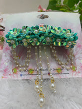 Load image into Gallery viewer, Green Floral Shivagami
