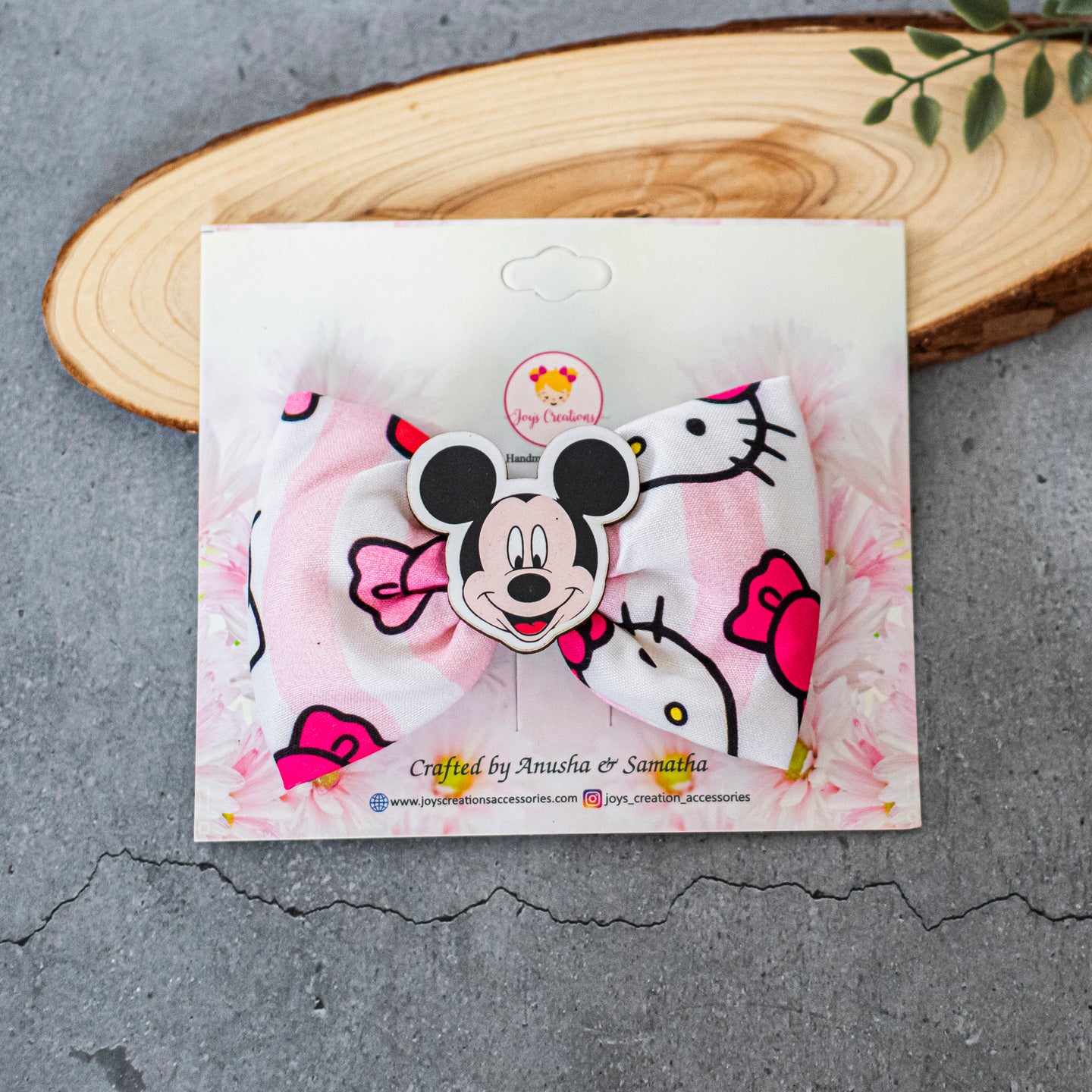 WHIMSICAL BOW CLIP HELLO KITTY