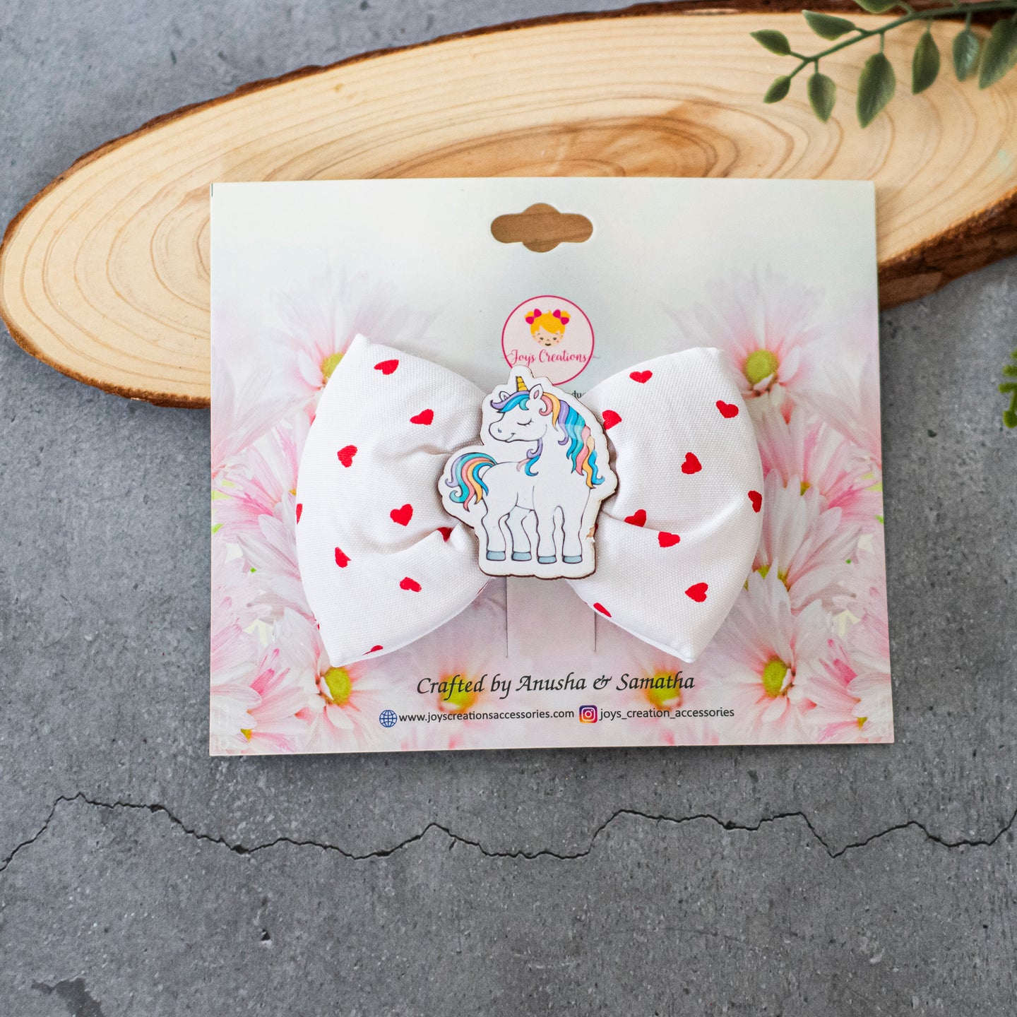 WHIMSICAL BOW CLIP HEARTS UNICORN