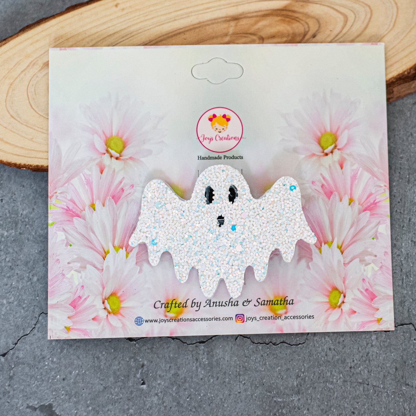HALLOWEEN GHOST