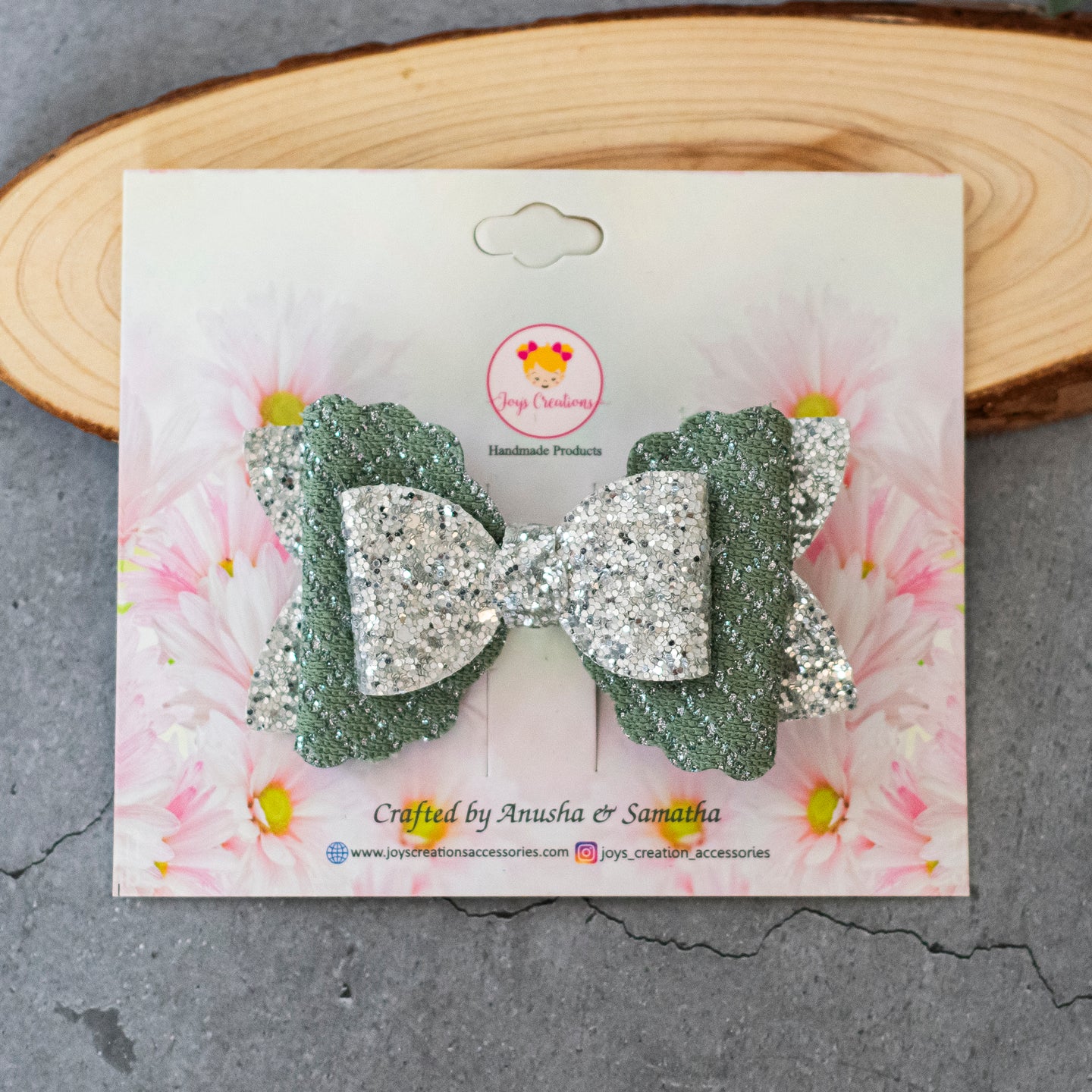 GRACEFUL CLIP GREEN CHECKS