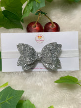 Load image into Gallery viewer, SIlver Glitter Classic  Bow
