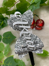 Load image into Gallery viewer, SIlver Glitter Classic  Bow
