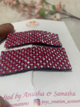 Load image into Gallery viewer, Pink Snap Clips
