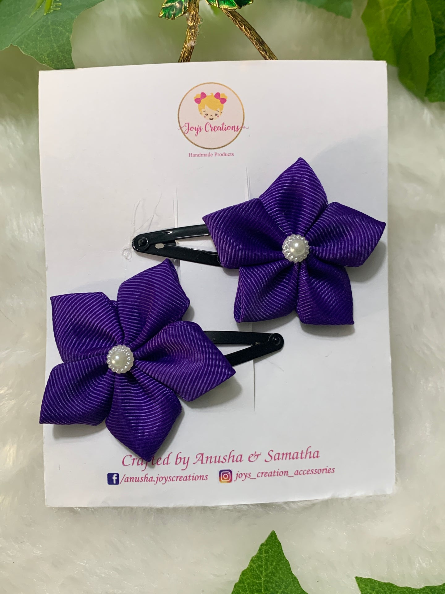 Dark Purple 5 Petal Flower Tic Tacs