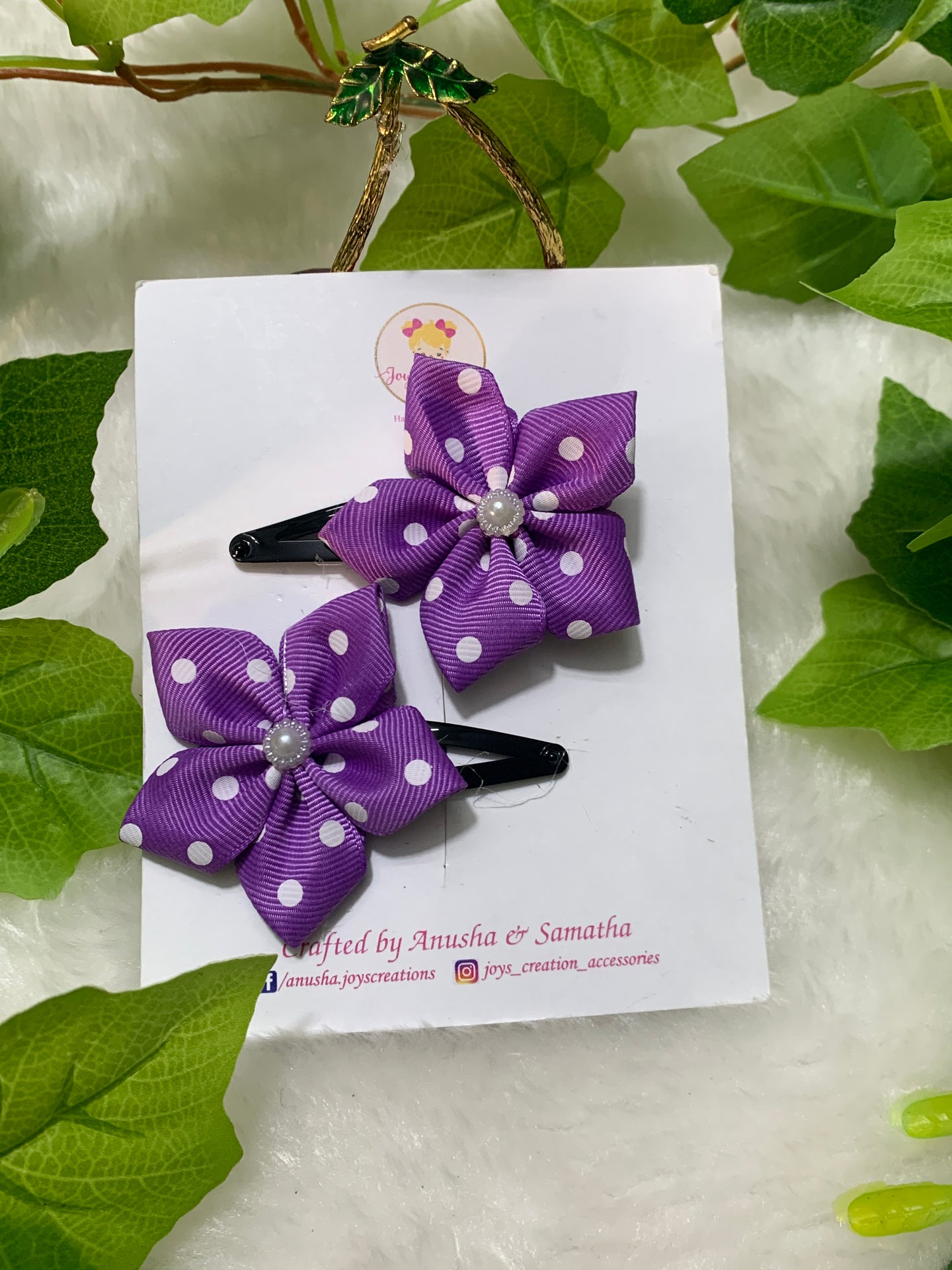 Purple dot 5 Petal Flower Tic Tacs