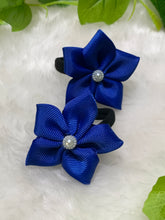 Load image into Gallery viewer, Royal Blue 5 Petal Flower Tic Tacs
