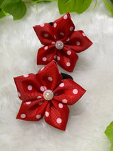 Load image into Gallery viewer, Red dot 5 Petal Flower Tic Tacs
