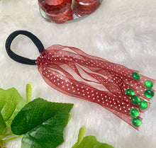 Load image into Gallery viewer, Maroon dotted Hanging Rubber bands

